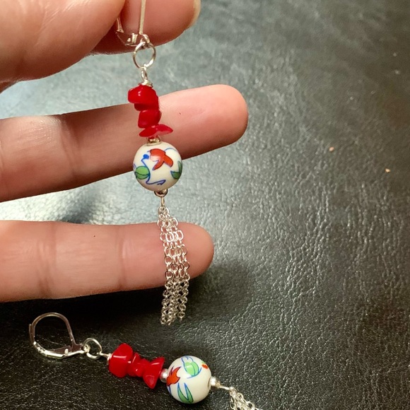 ⭐️2/$10 Red Coral Painted Ceramic Silver Lantern Handcrafted Earrings - Picture 5 of 7